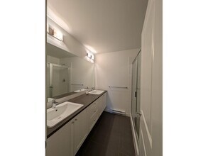15835-15885 409 in Surrey, BC - Building Photo - Building Photo