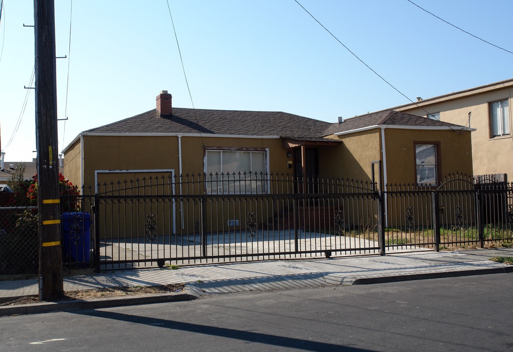 767 15th St in Richmond, CA - Building Photo