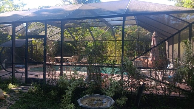 8694 Pioneer Rd in Royal Palm Beach, FL - Building Photo - Building Photo