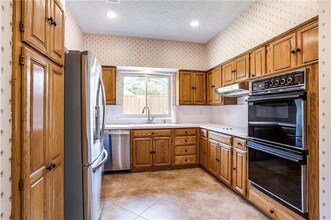 1405 Ridgemoor Ln in Richardson, TX - Building Photo - Building Photo