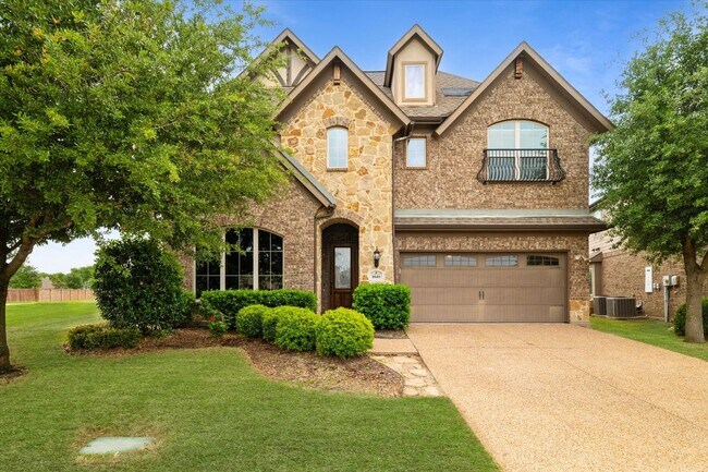 property at 1040 Edgefield Lane