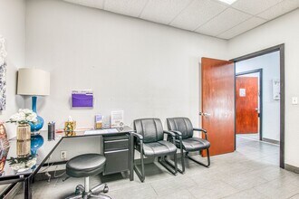 550 S Mesa Hills Dr in El Paso, TX - Building Photo - Building Photo