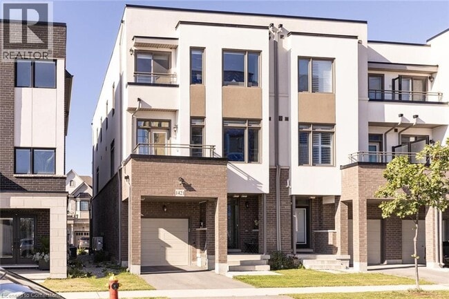 property at 1421 Clarriage Ct