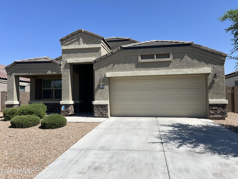 29412 W Weldon Ave in Buckeye, AZ - Building Photo