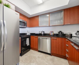 16699 Collins Ave in Sunny Isles Beach, FL - Building Photo - Building Photo