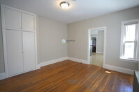 218 Banks St, Unit 7 in Cambridge, MA - Building Photo - Building Photo