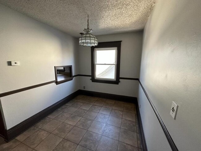 937 Grove Ave in Racine, WI - Building Photo - Building Photo