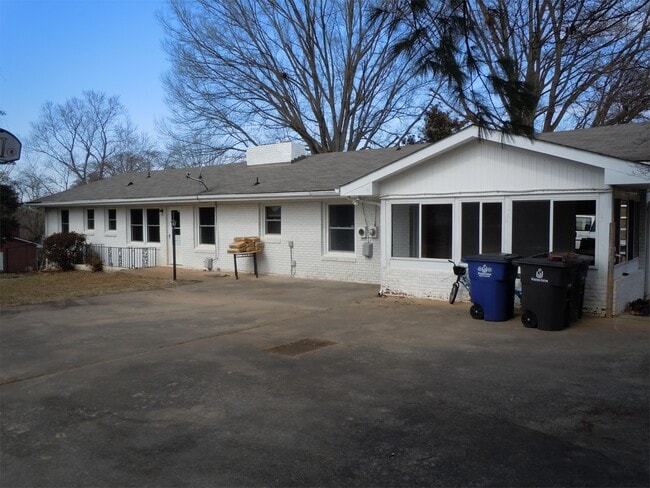 property at 4018 Avera Ave