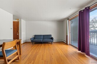 202 Ostrom Ave in Syracuse, NY - Building Photo - Building Photo