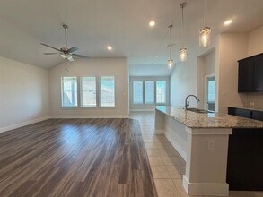 613 Taylor Dr in Rockwall, TX - Building Photo - Building Photo