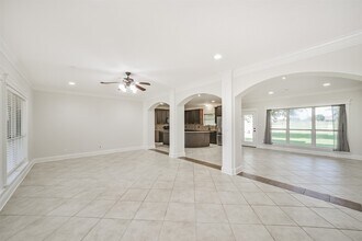 3077 Dee's Cir in Sealy, TX - Building Photo - Building Photo
