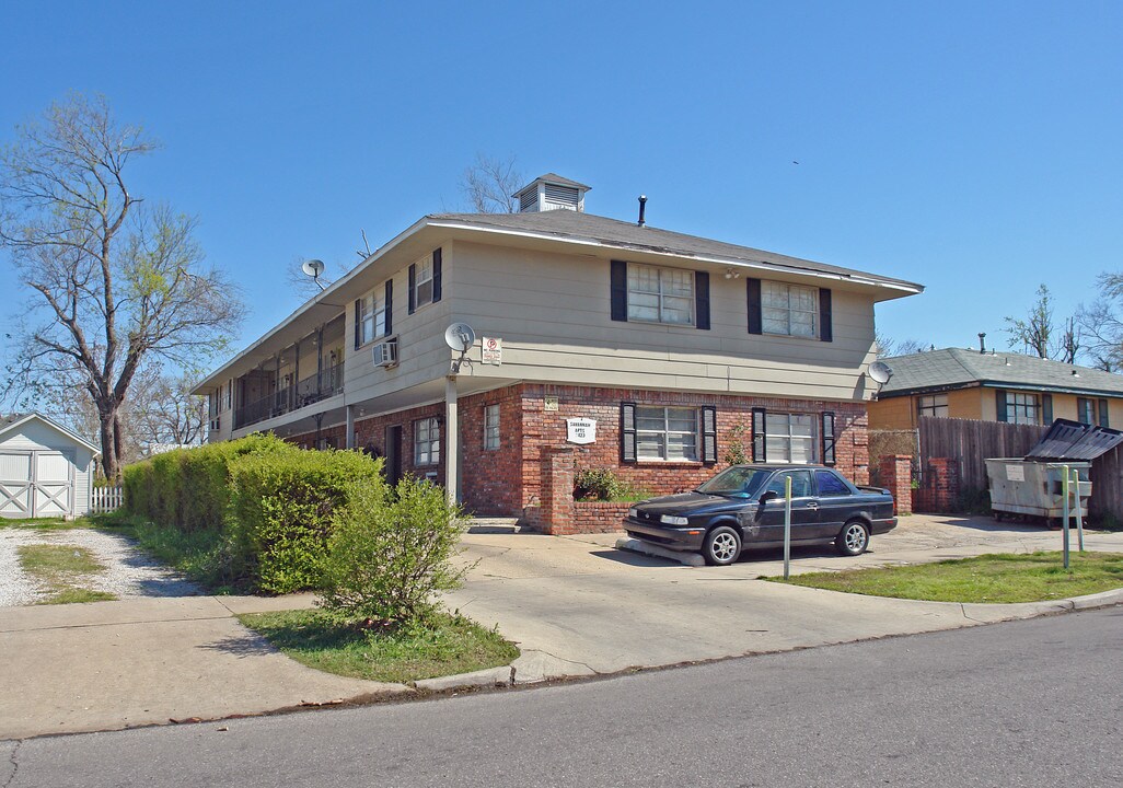 2423 E 8th St in Tulsa, OK - Building Photo