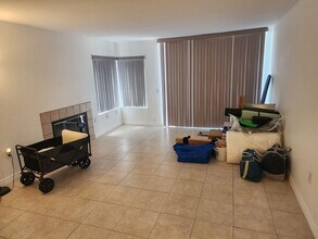 420 Stoney Point Way in Oceanside, CA - Building Photo - Building Photo