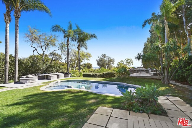 property at 28036 Sea Ln Dr