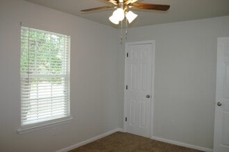 941 Valley Rd in Crestview, FL - Foto de edificio - Building Photo