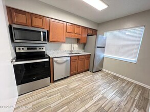 5404 101st St in Jacksonville, FL - Building Photo - Building Photo