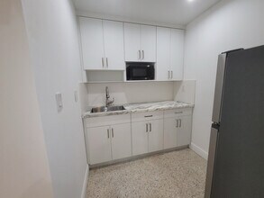 1010 NW 23rd Ave in Miami, FL - Building Photo - Building Photo