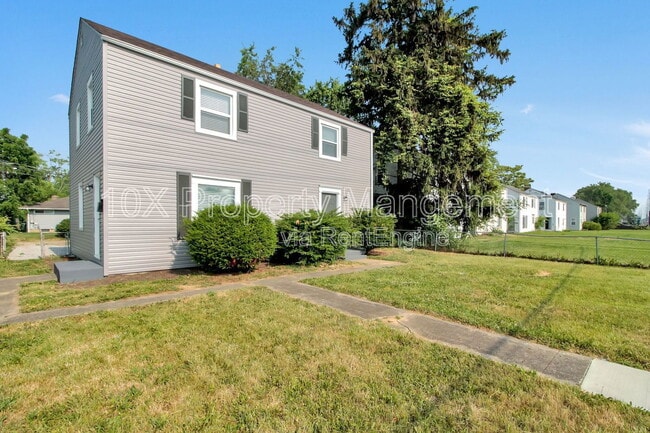 1047 S James Rd in Columbus, OH - Building Photo - Building Photo
