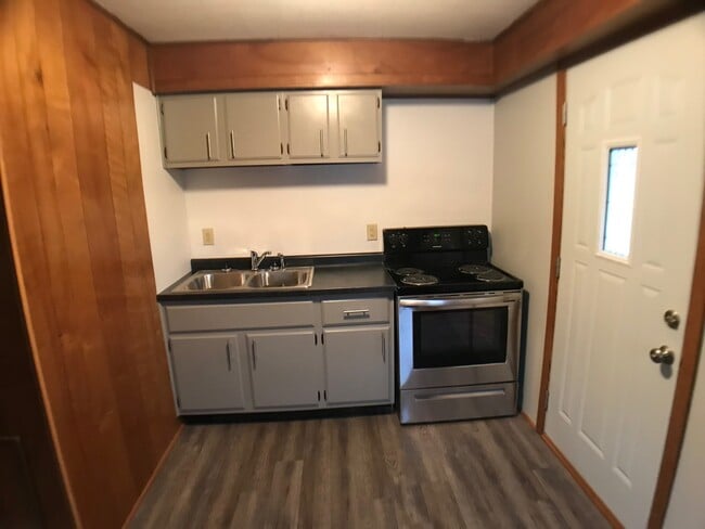 216 S Race St in Mishawaka, IN - Building Photo - Building Photo