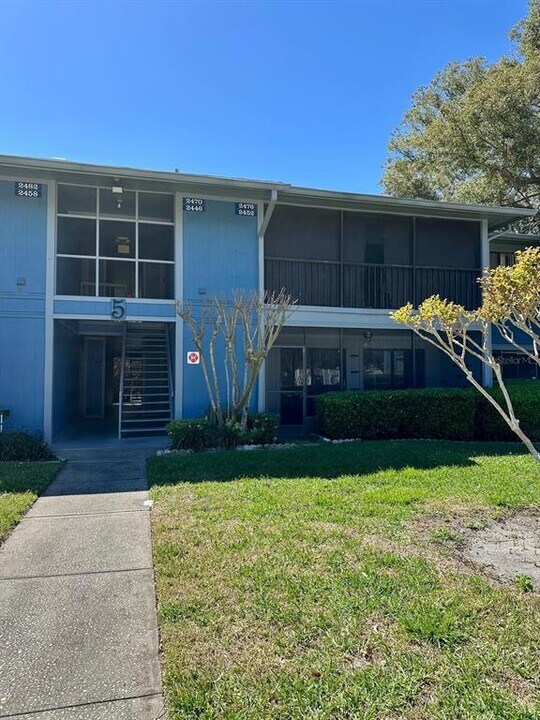 2446 Oak Park Way in Orlando, FL - Building Photo