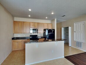 11150 Running Pine Dr in Riverview, FL - Building Photo - Building Photo