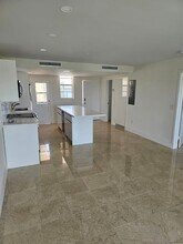2905 Point E Dr in Aventura, FL - Building Photo - Building Photo