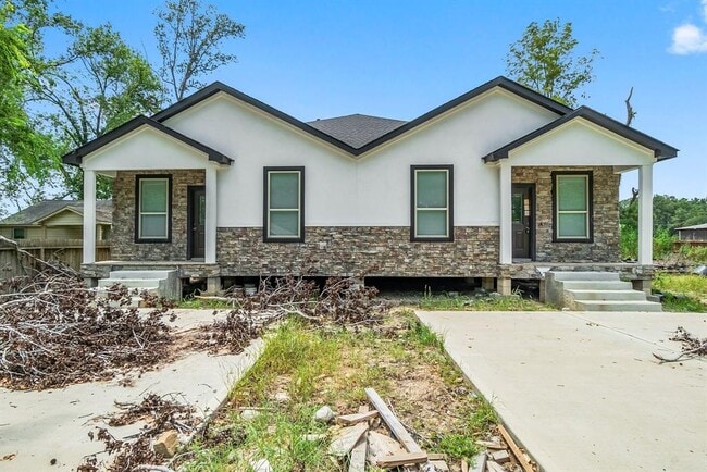property at 16227 Green Manor Dr