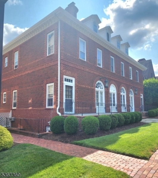 property at 41 Murray Hill Square