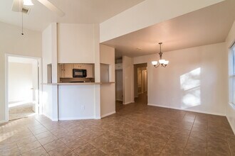 12303 Westlock Dr, Unit 310 in Tomball, TX - Building Photo - Building Photo