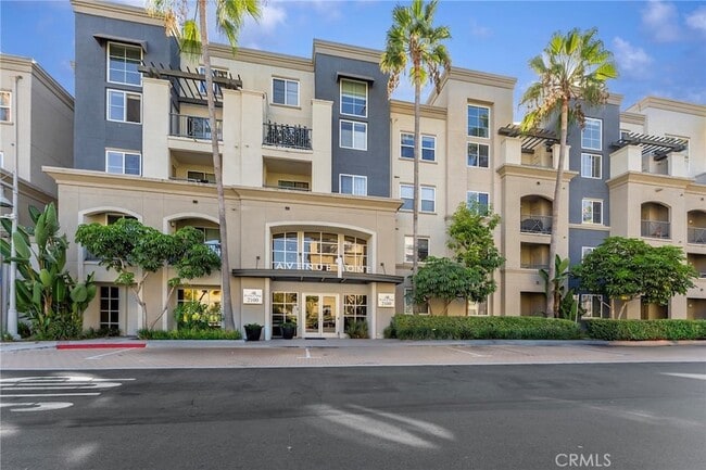 2380 Scholarship in Irvine, CA - Foto de edificio - Building Photo