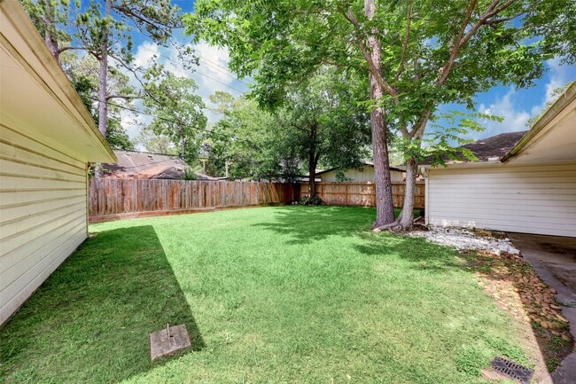 property at 12318 Perthshire Rd