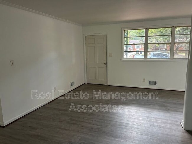 352 N 16th St in Griffin, GA - Building Photo - Building Photo