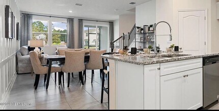 600 Coastline Wy in St. Augustine, FL - Foto de edificio - Building Photo