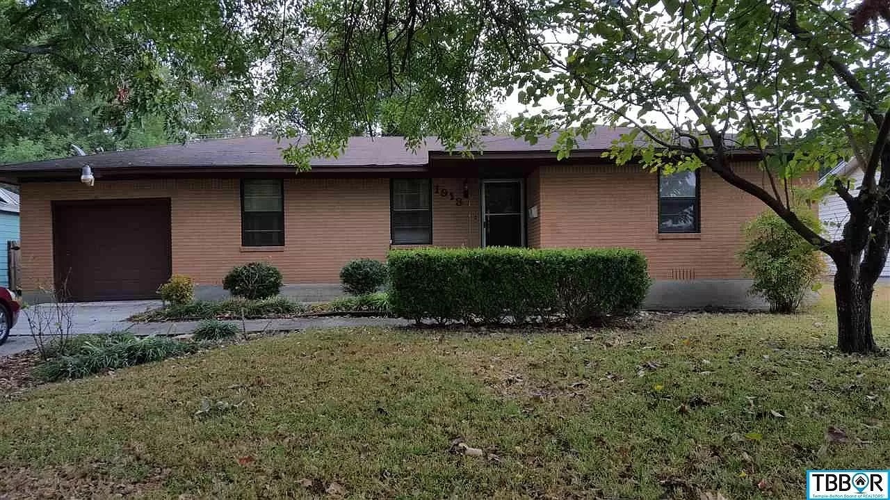 1913 S 43rd St in Temple, TX - Building Photo