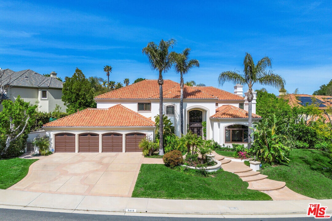 5418 Amber Cir in Calabasas, CA - Building Photo