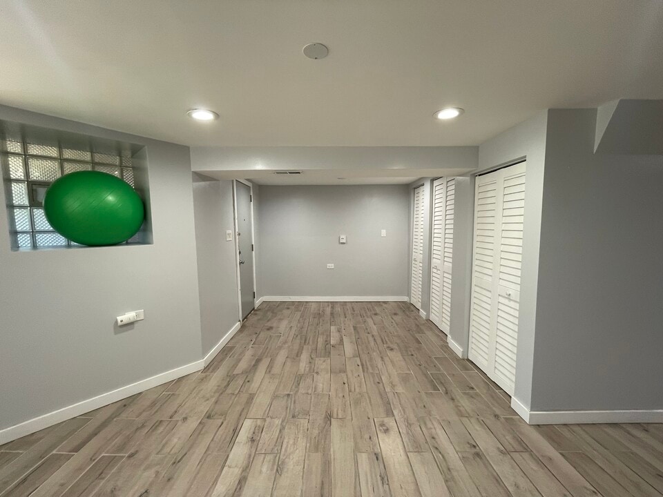 2254 S Albany Ave, Unit Basement in Chicago, IL - Building Photo