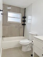 3015 Adrian Ave, Unit A in Largo, FL - Building Photo - Building Photo