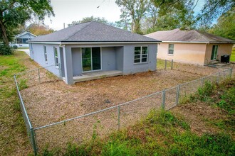 546 Calla Pl in Polk City, FL - Building Photo - Building Photo