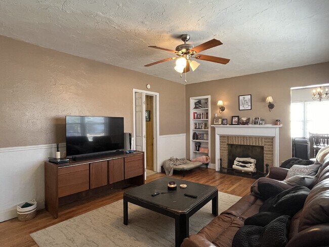 808 S Blakely St in Stillwater, OK - Building Photo - Building Photo