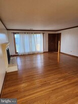 9839 Lees Mill Rd in Warrenton, VA - Building Photo