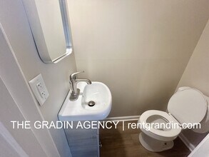1805 Grandin Rd SW in Roanoke, VA - Foto de edificio - Building Photo