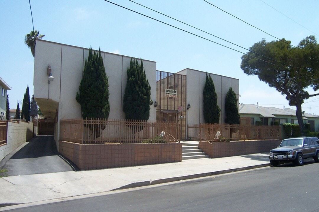 740 W. Laconia in Los Angeles, CA - Building Photo