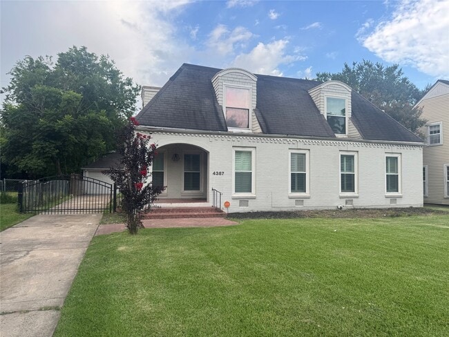 4387 Harvest Ln in Houston, TX - Building Photo - Building Photo
