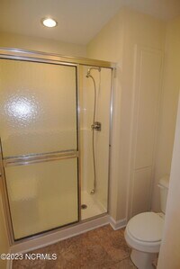 2129 Neuse Cliffs Cir photo'