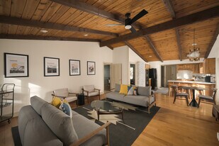 2237 Lockwood Dr in Lakeside, AZ - Building Photo