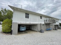 5646 S Arlington Rd photo'