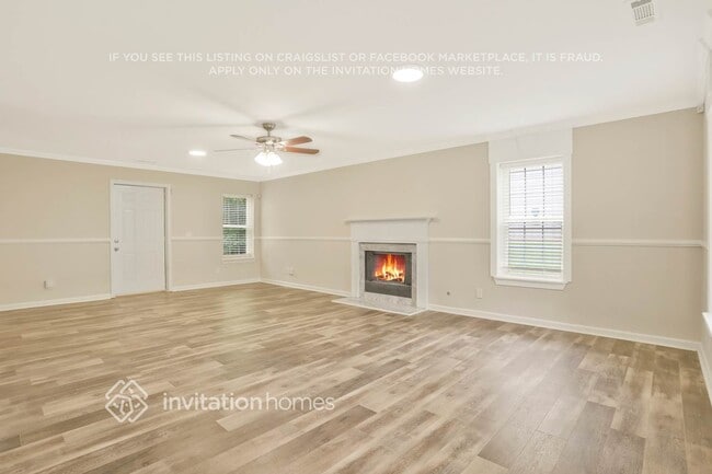 4004 Melvin Dr SW in Atlanta, GA - Foto de edificio - Building Photo