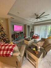 1210 Windy Bay Shl in Tarpon Springs, FL - Building Photo - Building Photo