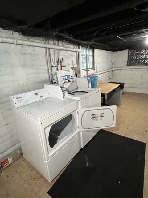 136 Grand Ave, Unit 132 Grand in Mount Clemens, MI - Foto de edificio - Building Photo