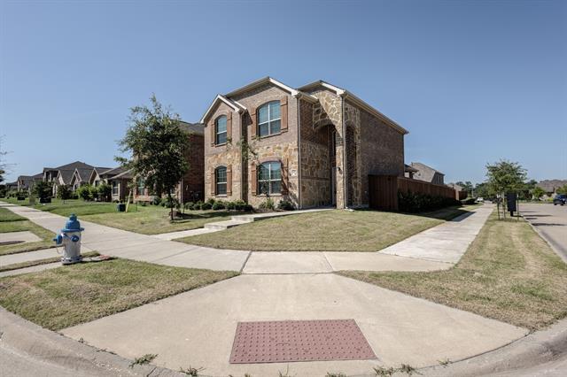 4000 Villawood Trl in Heartland, TX - Building Photo